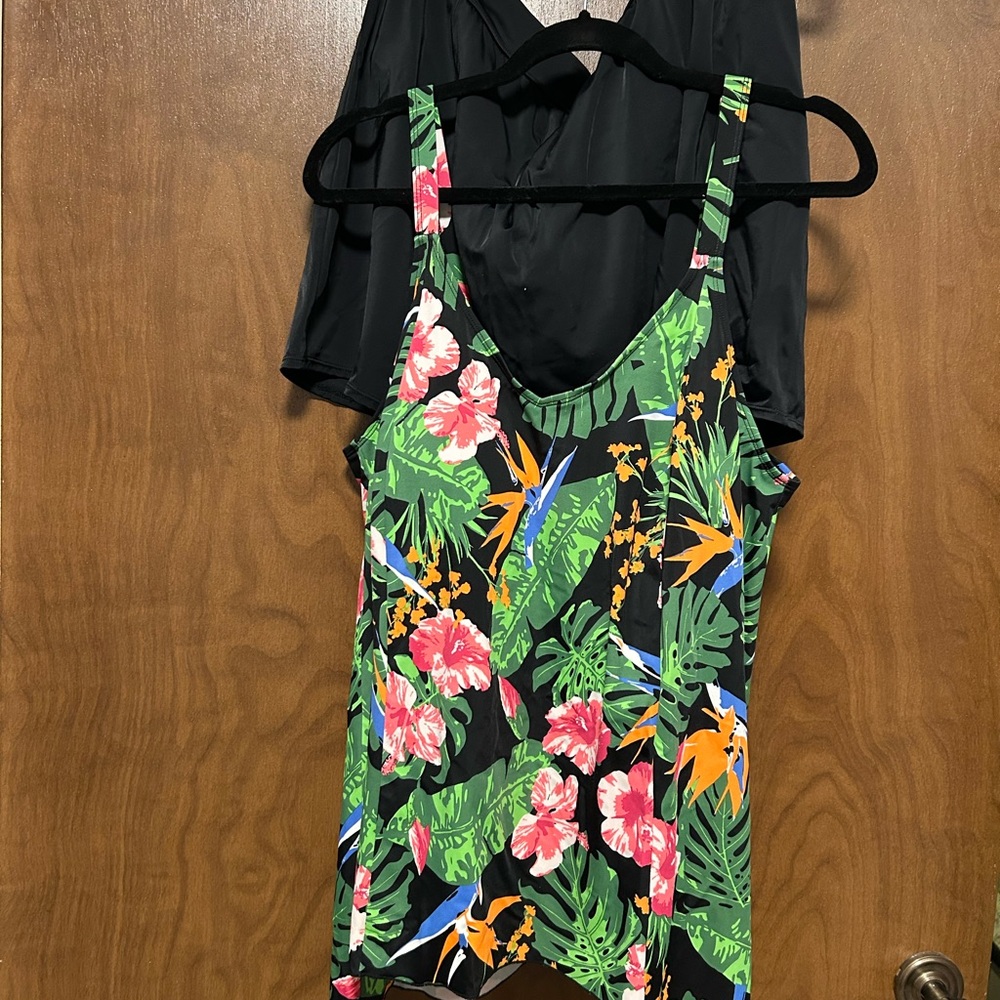 Denim and Co. 20 W Tropical Floral Print Tankini